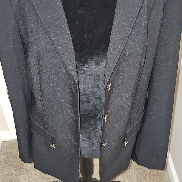 Sophisticated Black Women's Blazer with Gold Accents - Picture 3 of 7